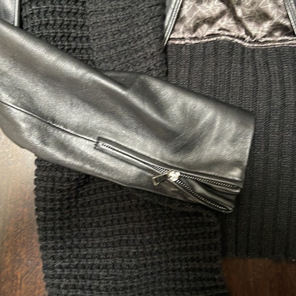 Line Leather jacket - Picture 3 of 5